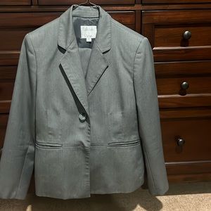 Collections for Le Suit Pants Suit